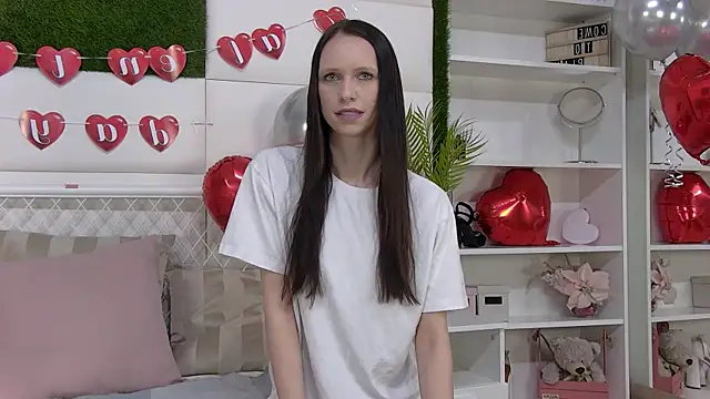 Snapshot of TaraHarris chatting on 10, 2, 2026 TaraHarris online show from 10, 2, 2026