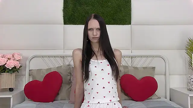 TaraHarris online show from 28, 9, 2025