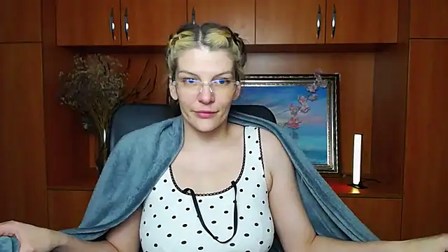 VanessaRey  online show from 3, 5, 2026