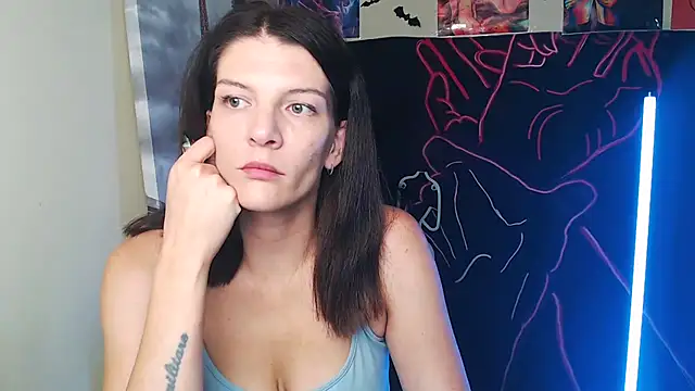 VanessaRey  online show from 22, 10, 2025