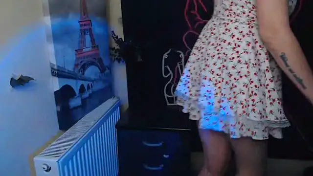 Snapshot of VanessaRey_ chatting on 12, 6, 2026 VanessaRey online show from 12, 6, 2026