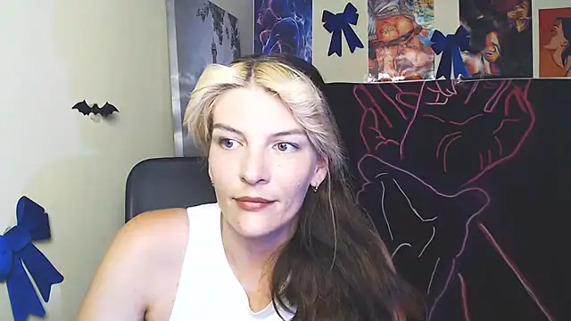 Snapshot of VanessaRey_ chatting on 2, 7, 2026 VanessaRey online show from 2, 7, 2026