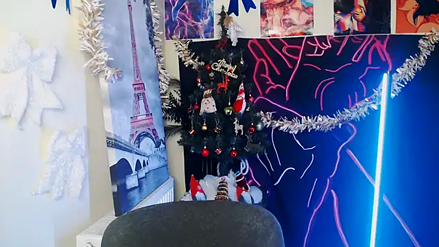 VanessaRey  online show from 19, 12, 2025