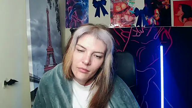 VanessaRey  online show from 17, 5, 2026