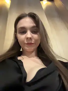 Snapshot of MilaBee chatting on 16, 2, 2026 MilaBee online show from 16, 2, 2026