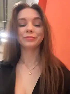 Snapshot of MilaBee chatting on 5, 2, 2026 MilaBee online show from 5, 2, 2026