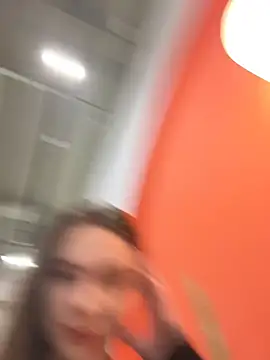 MilaBee online show from 19, 4, 2026