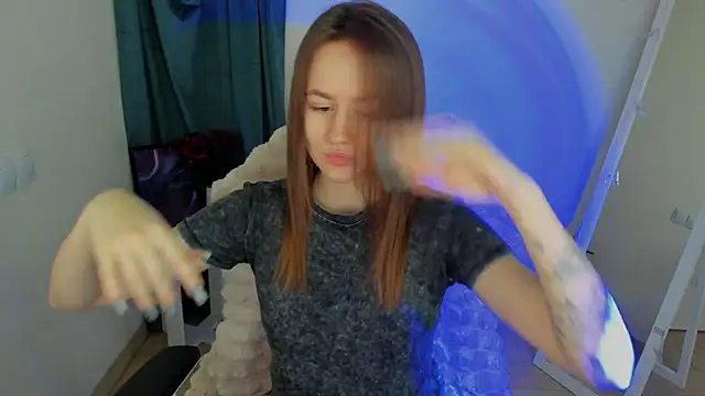 Catherine e online show from 3, 12, 2025