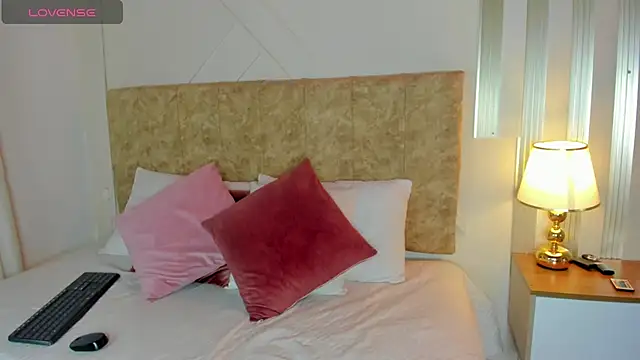 angelinarouse  online show from 14, 9, 2025