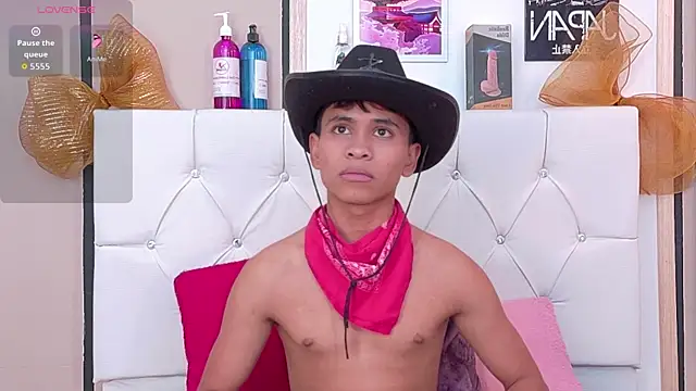 Ethan Westt online show from 9, 1, 2026