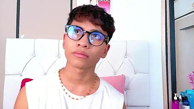 Ethan Westt online show from 17, 3, 2026