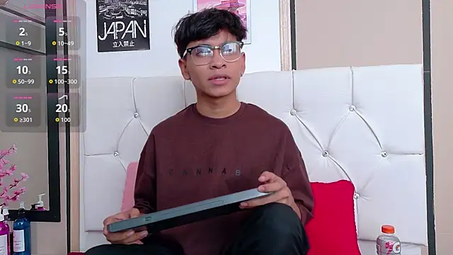 Ethan Westt online show from 12, 11, 2025