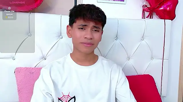 Ethan Westt online show from 11, 3, 2026