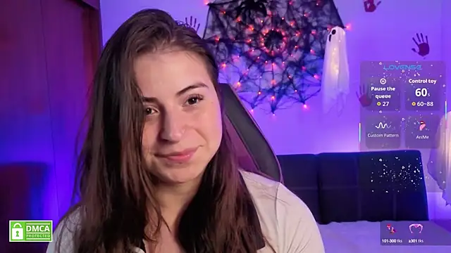 Snapshot of Taiga_Cute chatting on 12, 10, 2025 Taiga Cute online show from 12, 10, 2025