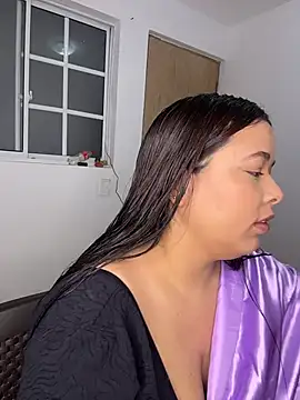 Snapshot of Deepika_padukoneNisha chatting on 21, 10, 2025 Deepika padukoneNisha online show from 21, 10, 2025