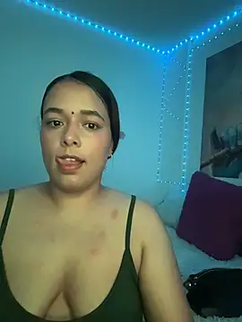 Snapshot of Deepika_padukoneNisha chatting on 14, 11, 2025 Deepika padukoneNisha online show from 14, 11, 2025