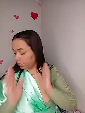 Snapshot of Deepika_padukoneNisha chatting on 3, 10, 2025 Deepika padukoneNisha online show from 3, 10, 2025