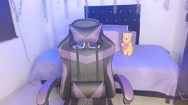 Lyaa Cute online show from 7, 2, 2026