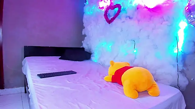 Yumeku 04  online show from 22, 3, 2025