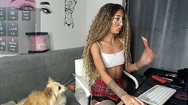 EvelynHais online show from 7, 11, 2025