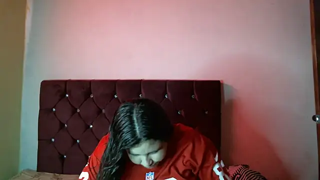 Snapshot of Valeria_Tiffany chatting on 14, 11, 2025 Valeria Tiffany online show from 14, 11, 2025