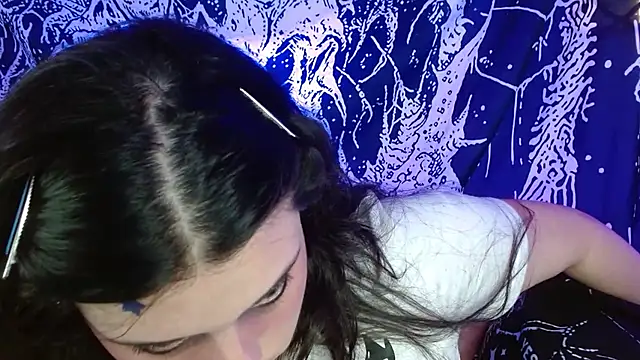 mikaskullcs online show from 16, 10, 2025