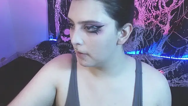mikaskullcs online show from 11, 6, 2026