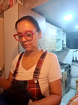 Amadamilf1980 online show from 27, 10, 2025