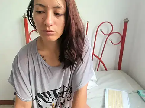 DulceXmile online show from 5, 12, 2025