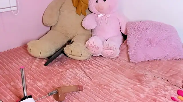 BritanyLin   online show from 29, 11, 2025