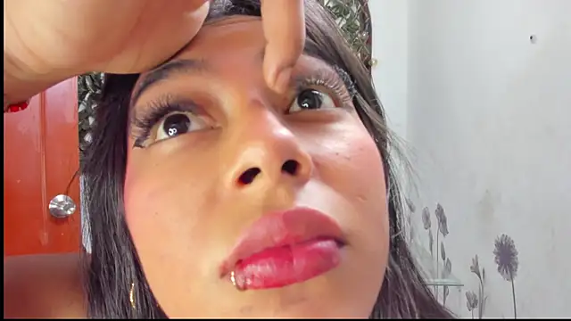 Sarahbrowm  online show from 28, 9, 2025