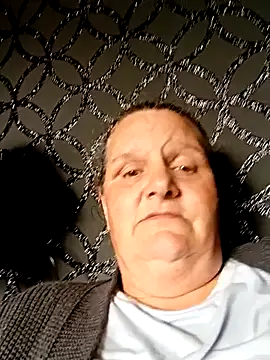 MissQueenBeex online show from 17, 9, 2025