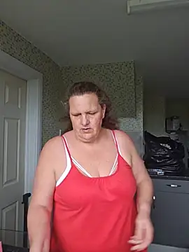 MissQueenBeex online show from 19, 5, 2026