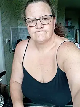 MissQueenBeex online show from 12, 5, 2026
