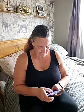 MissQueenBeex online show from 26, 9, 2025