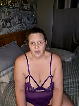 MissQueenBeex online show from 16, 1, 2026