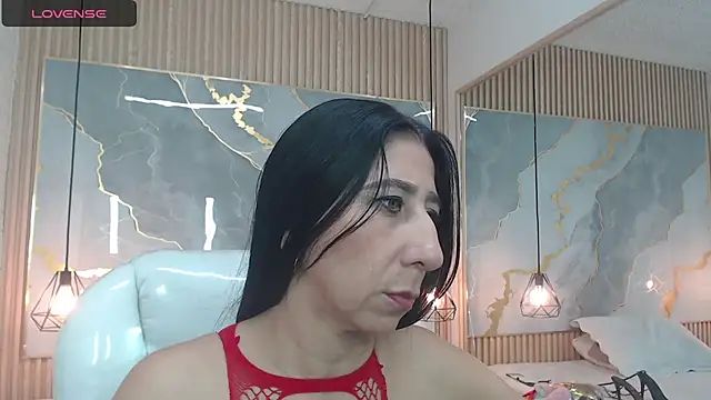 nei girl online show from 28, 10, 2025