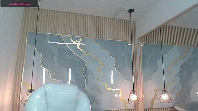 nei girl online show from 7, 11, 2025