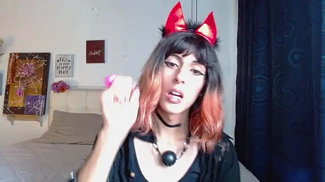 goth minerva online show from 19, 3, 2025