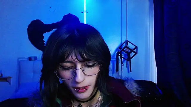 goth minerva online show from 18, 9, 2025