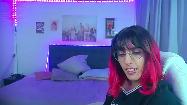 goth minerva online show from 22, 4, 2026