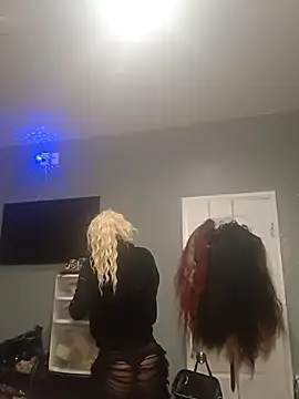 ItsBarbieBitcxxxx69 online show from 22, 3, 2025