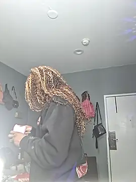 ItsBarbieBitcxxxx69 online show from 6, 11, 2025