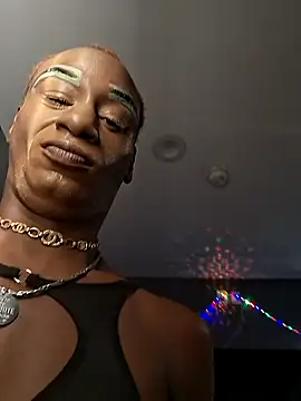 ItsBarbieBitcxxxx69 online show from 25, 10, 2025