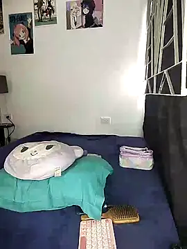 KARINNA  RAVEN online show from 28, 9, 2025