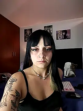 KARINNA  RAVEN online show from 18, 9, 2025