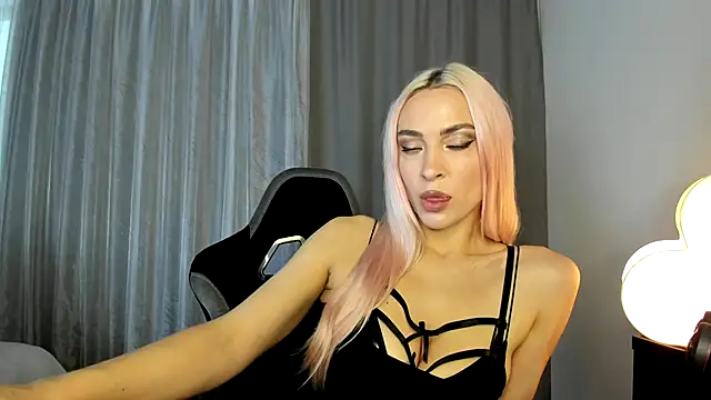  Miss Valentina  online show from 8, 11, 2025