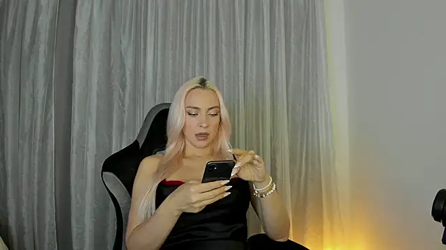  Miss Valentina  online show from 17, 5, 2026