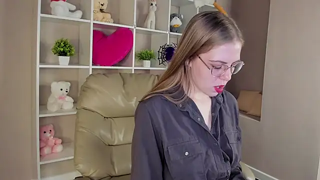 Joann Shermann online show from 5, 11, 2025