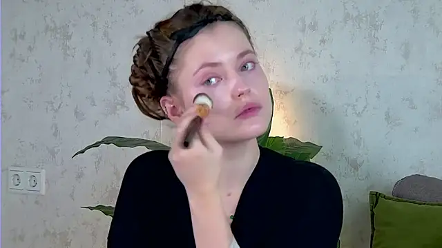 AshleyD  online show from 28, 9, 2025